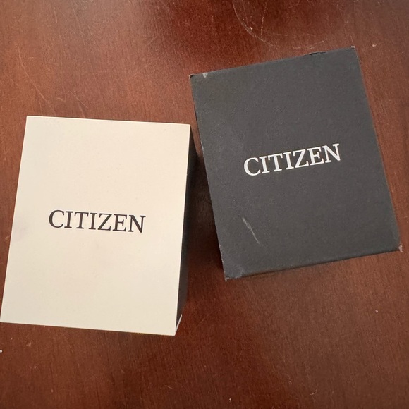 Citizen Eco Drive with Diamond insets - Picture 4 of 5